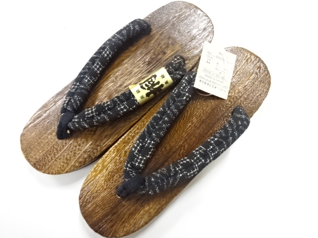 JAPANESE UNUSED PAULOWNIA GETA (24 cm)